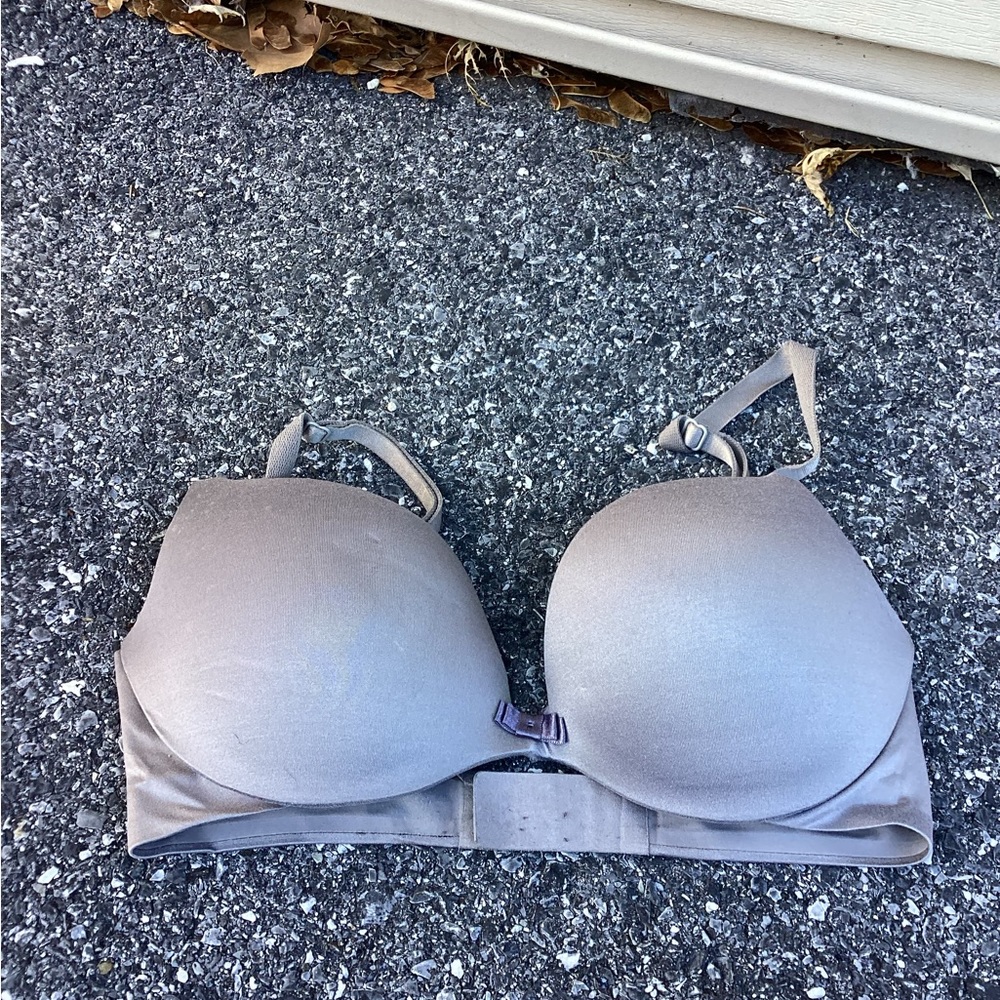 Plunge Victoria’s Secret bra 32D